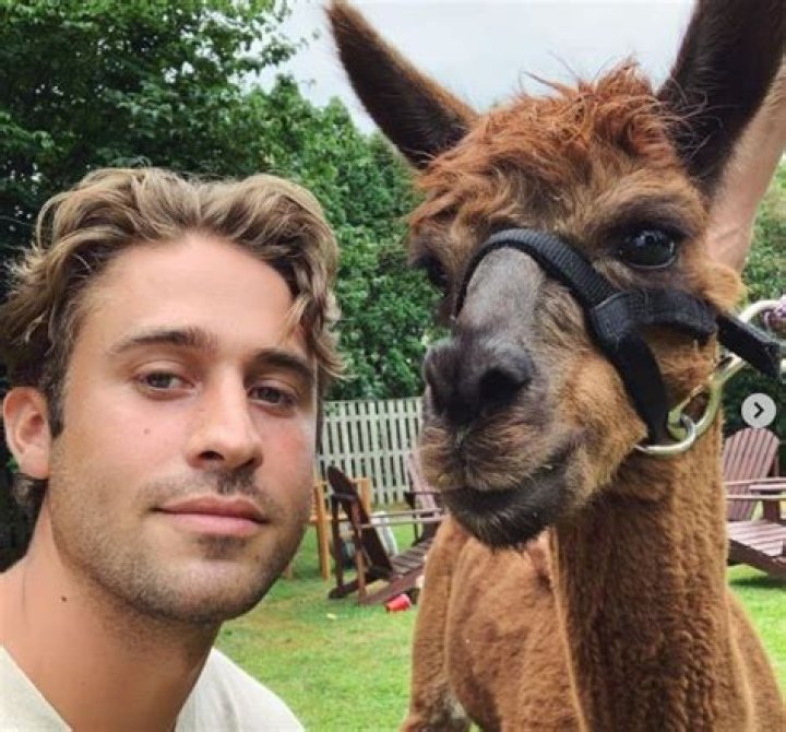 Greg Grippo (Bachelorette) Bio, Age, Job, Hometown, Family, Katie