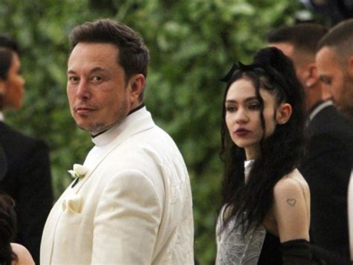 Grimes annonce la naissance de son deuxi&egrave;me enfant avec Elon Musk, Exa