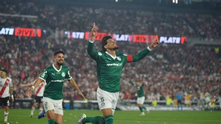 Gustavo Gómez, do Palmeiras, estaria sendo sondado pelo Chelsea, diz