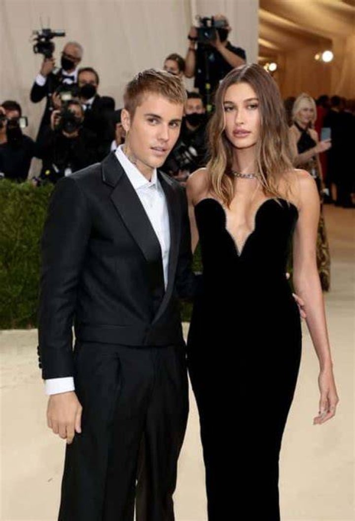 Hailey Bieber&rsquo;s Height, Weight, Dating History, Body Measurements