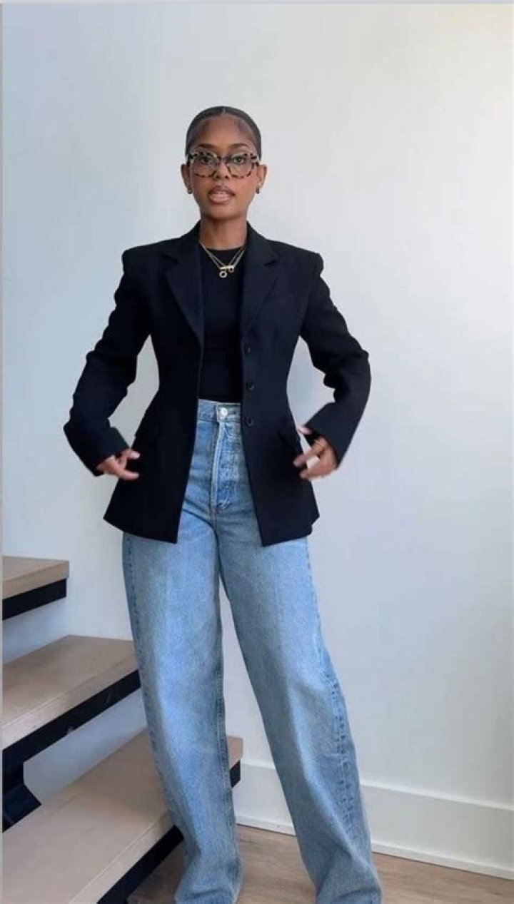 Hannah Gross Style, Clothes, Outfits and Fashion • CelebMafia