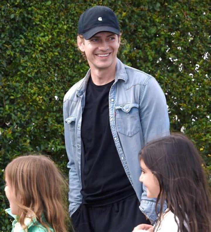 Hayden Christensen and Daughter Visit Star Wars Galaxy's Edge