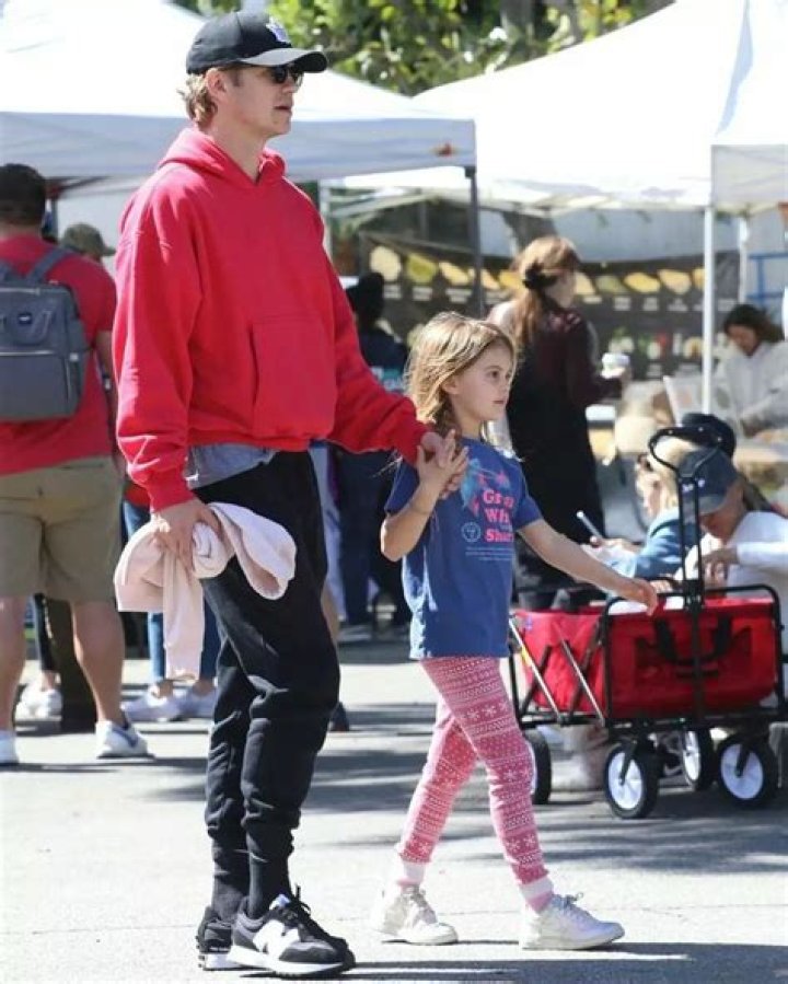 Hayden Christensen Children Meet Briar Rose