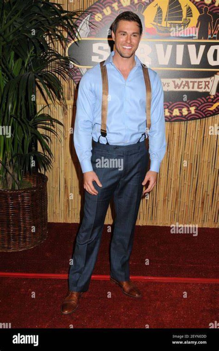 Hayden Moss Survivor Blood vs Water Season Finale 4 Pictures