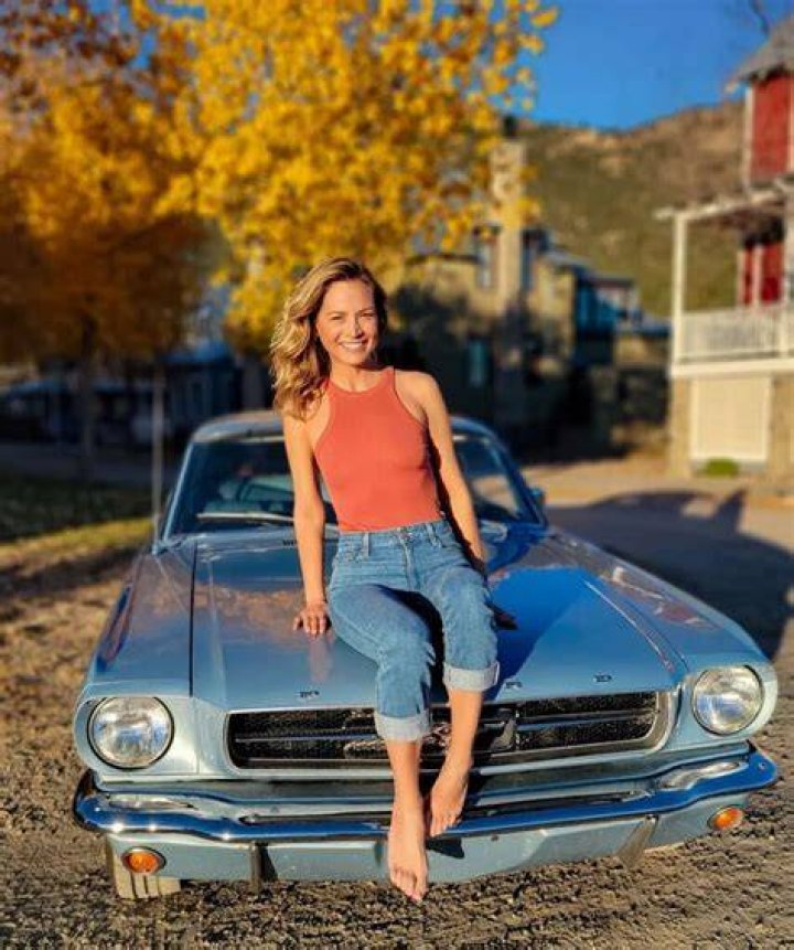 Heather Storm Biography, Age, Wiki, Height, Weight, Boyfriend, Family