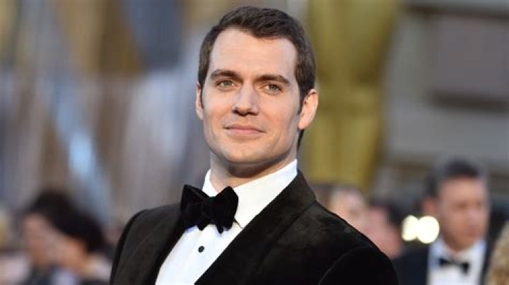Henry Cavill Net Worth (2021), Height, Age, Bio and Facts