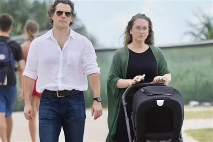 Henry Cavill y Natalie Viscuso llevan el look que desear&aacute;s hacer en