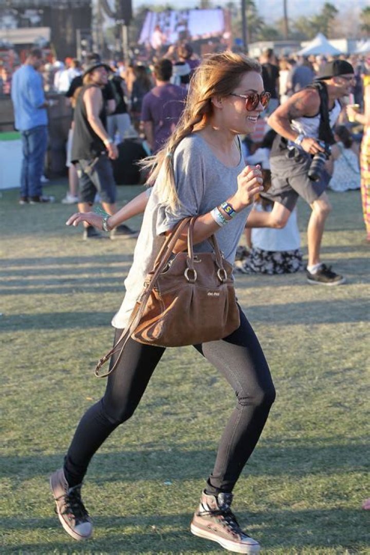 Hills Freak Lauren Conrad At The Young Hollywood Studios