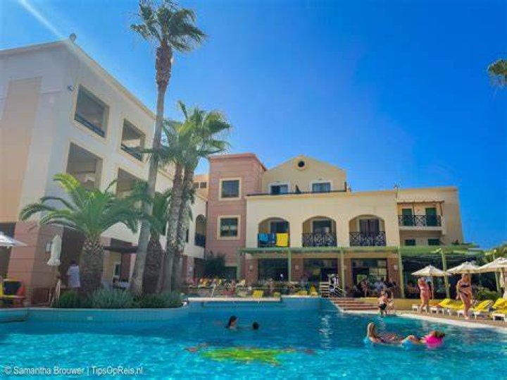 Hotel voor wereldMarokkanen in haven Tanger Med