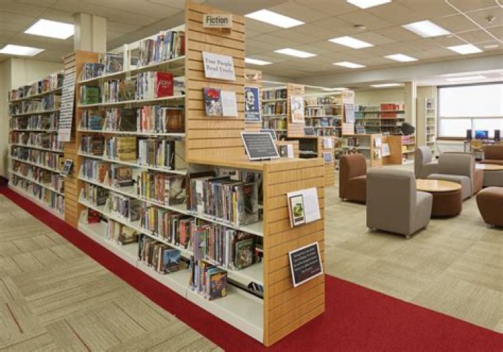 How many film libraries does Ted Turner own? Answers Universe