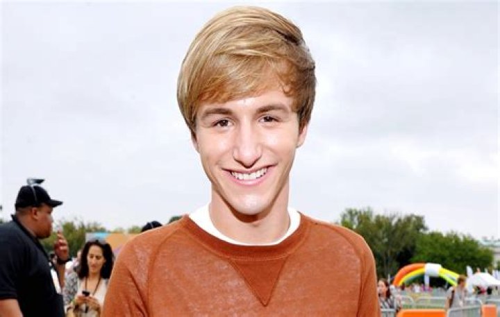 How Much Money Lucas Cruikshank Makes On YouTube Net Worth