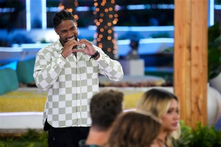 How to Get Cast on &lsquo;The X Factor&rsquo;