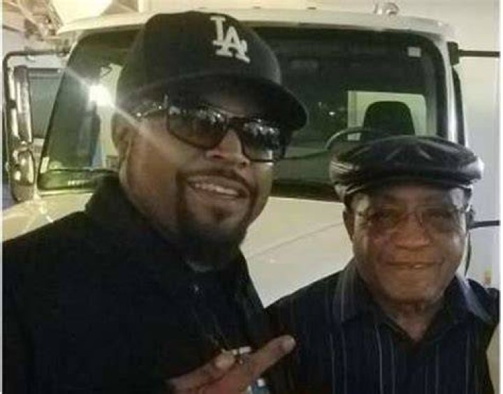 Ice Cube Siblings Meet Brother Clyde Ray Jackson Sister