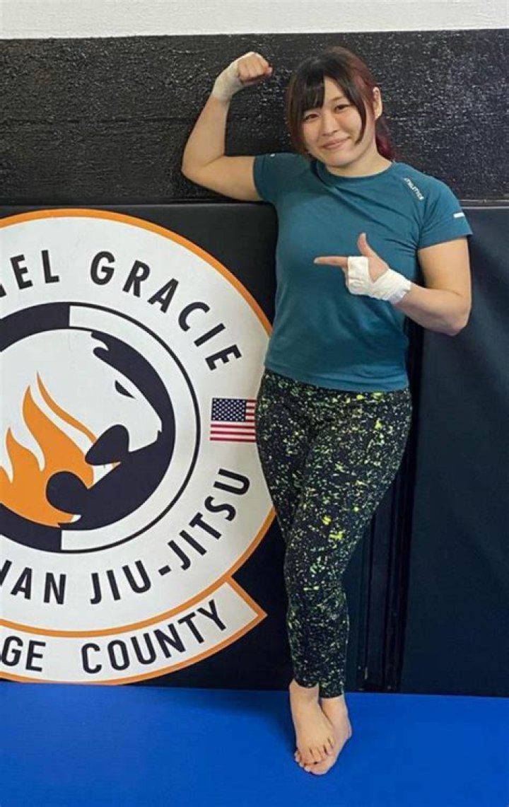 Io Shirai Feet