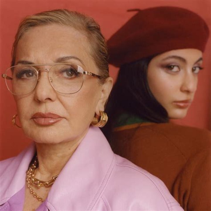 Iranian Pop Legend Googoosh on the Bravery of Her Country&rsquo;s Protesters
