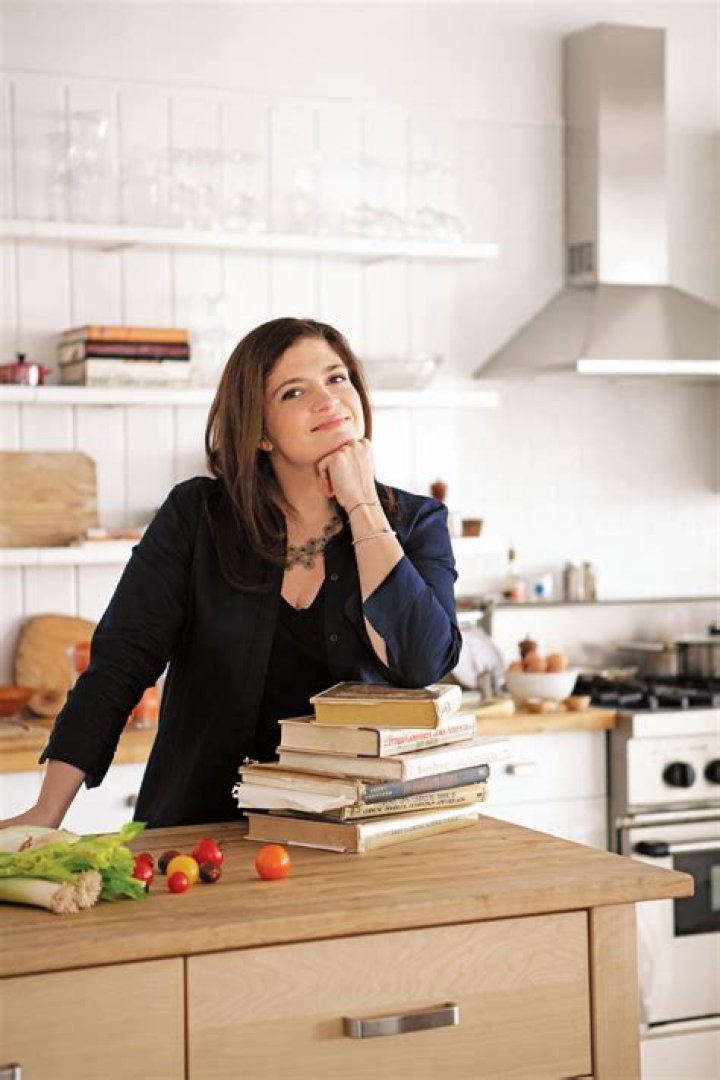 Iron Chef Alex Guarnaschelli on cooking with her 11yrold AP News