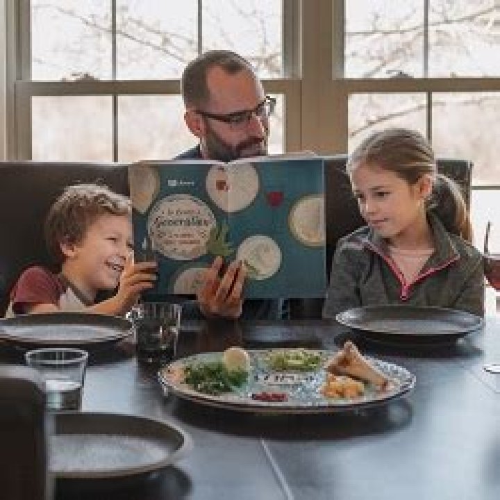 Is Sam Seder Marrie to Wife? Or Dating a Girlfriend? Kids.