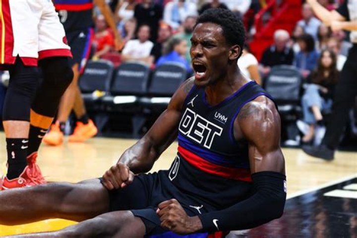 Jalen Duren Stats, Height, Weight, Net Worth, Rings, Medals & News