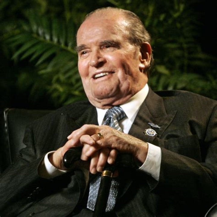 James Garner, disarming leading man of film and television, dies at 86