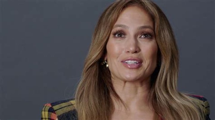 Jennifer Lopez Talks About Her Curves May 2018 POPSUGAR Fitness UK