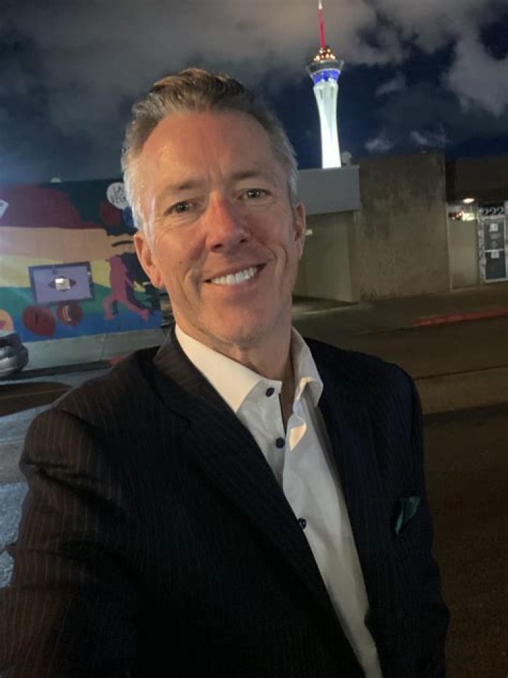 John Huck [Profiles] &bull; Instagram, Twitter, TikTok Foller