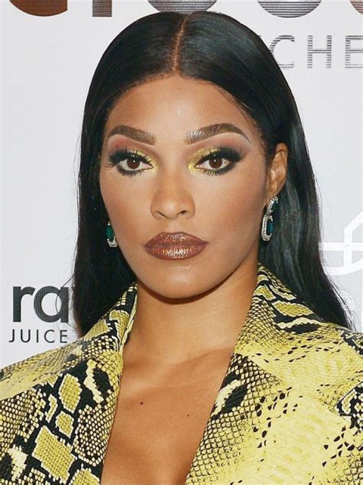 Joseline Hernandez's MotherDaughter Videos With Bonnie Bella Show a