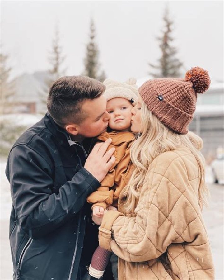 Josie (Bates) Balka on Instagram “Happy Sunday from our little family