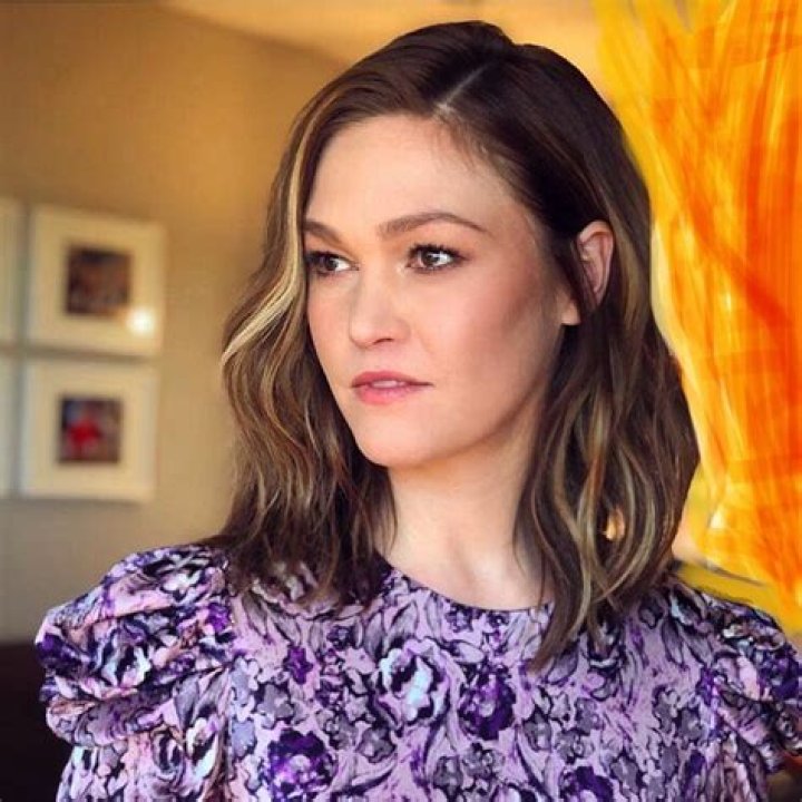 Julia Stiles Now The Untold Truth About Her Life & Career