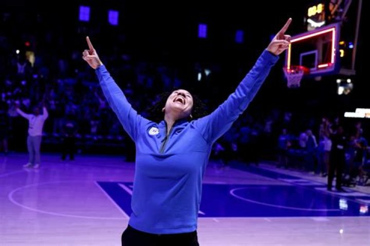 Kara Lawson's influences Coach K, Pat Summitt and her father