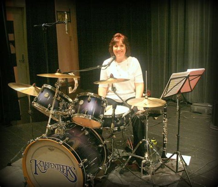Karen Carpenter On Drums in High Quality