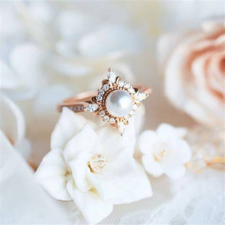 Kobe Akoya Sunrise Ring BELPEARL A PEARL LEGACY AKOYA, SOUTH SEA