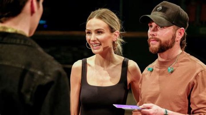 Lauren Bushnell showed up on The Bachelor Presents Listen to Your