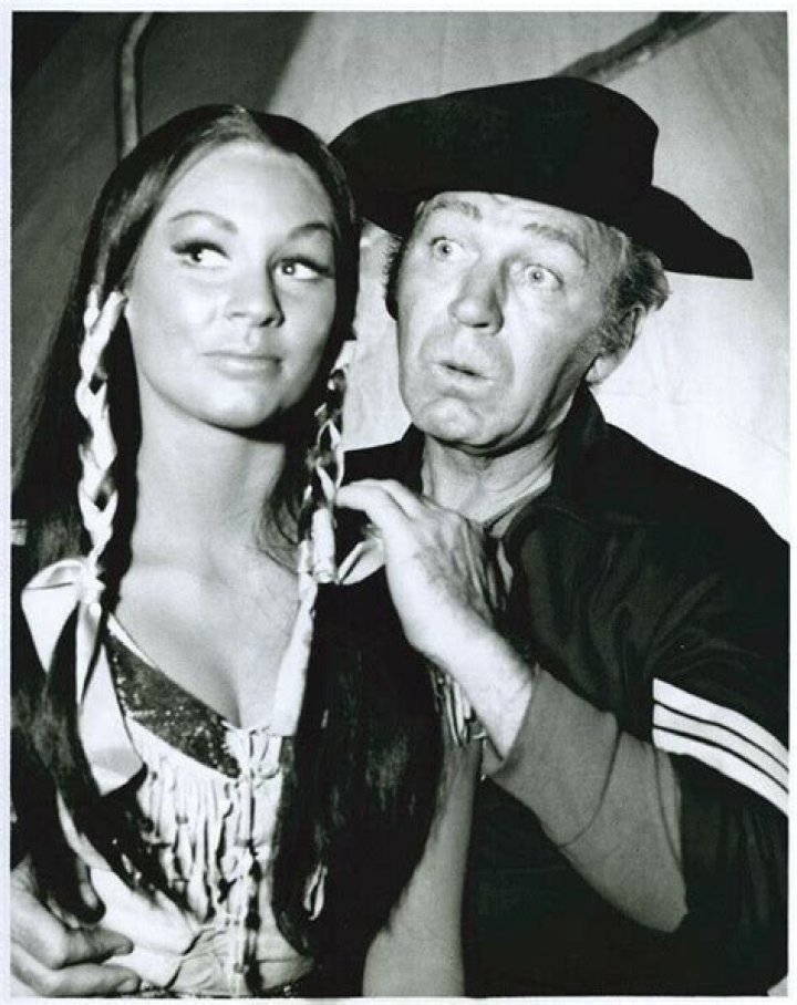 Laurie Sibbald, Forrest Tucker