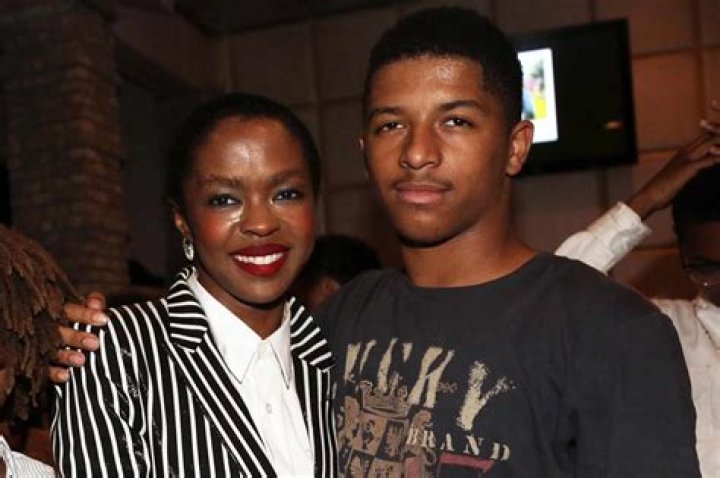 Lauryn Hill Bio, Age, Parents, Education, Career, Husband Networth