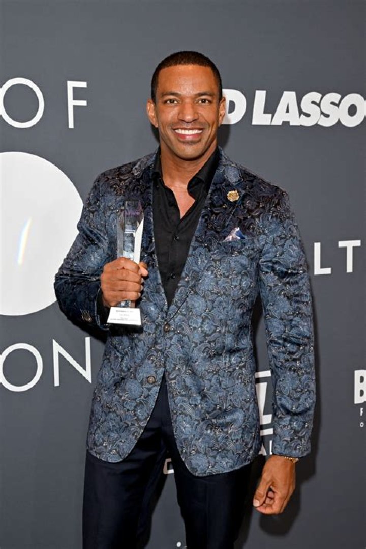 Laz Alonso Biography, Height & Life Story Super Stars Bio