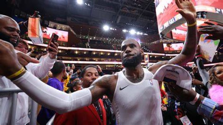 LeBron James celebrates son Bronny&rsquo;s high school graduation &lsquo;Continue