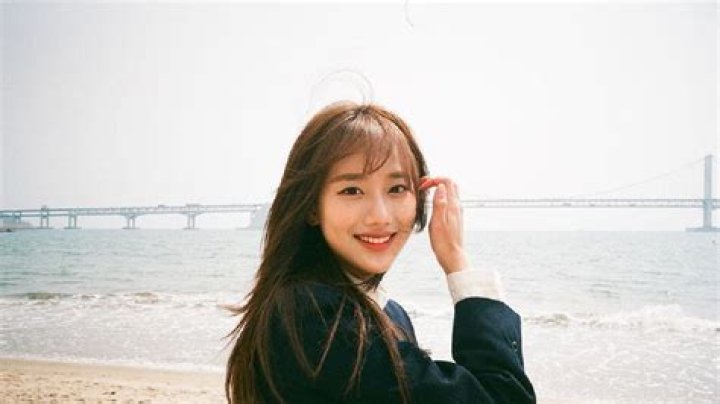 Lee Na Eun del grupo KPop April podr&iacute;a protagonizar adaptaci&oacute;n del