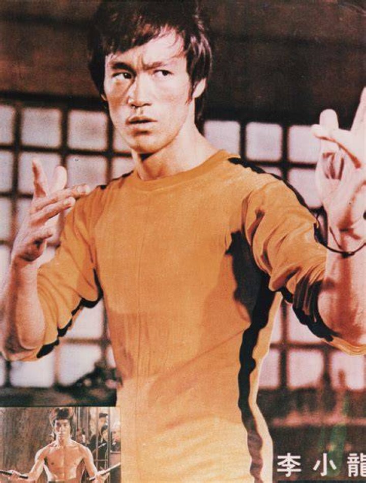 Lee Redmond อดีตผู้หญิงที่มีเล็บที่ยาวที่สุดในโลก และเรื่องราวที่น่า