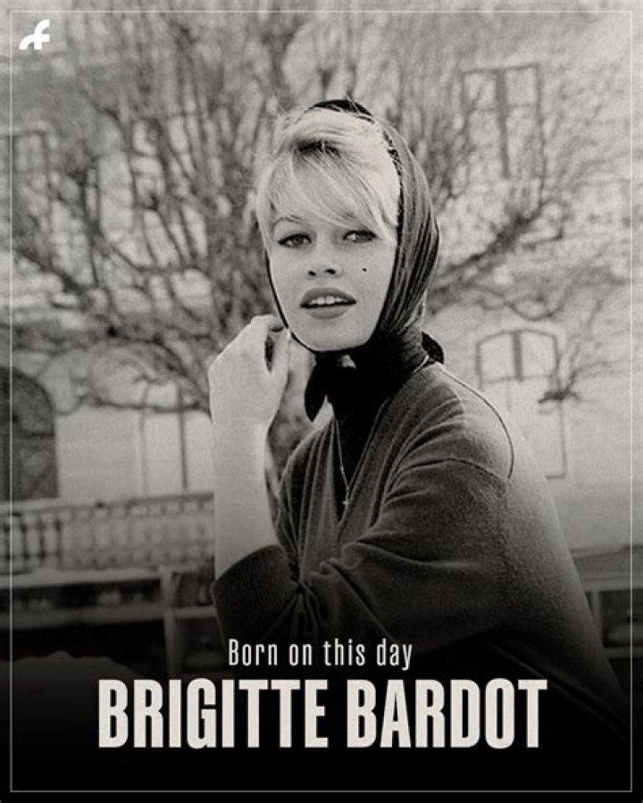 Legendary Brigitte Bardot's height, weight. Iconic figure