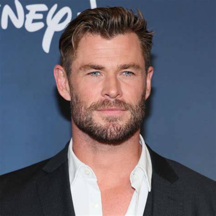 Liam Hemsworth Celebrity biography, zodiac sign and famous quotes