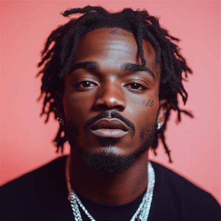 Lil Uzi Vert Height How Tall is He? Hood MWR