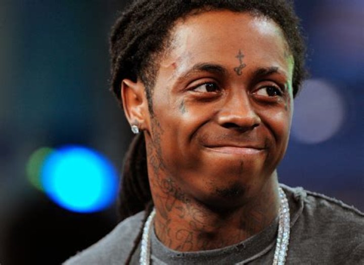 Lil Wayne pleads guilty to federal gun charge