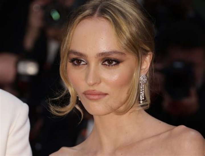 LilyRose Depp's Height, Weight, Bio, Measurements & More