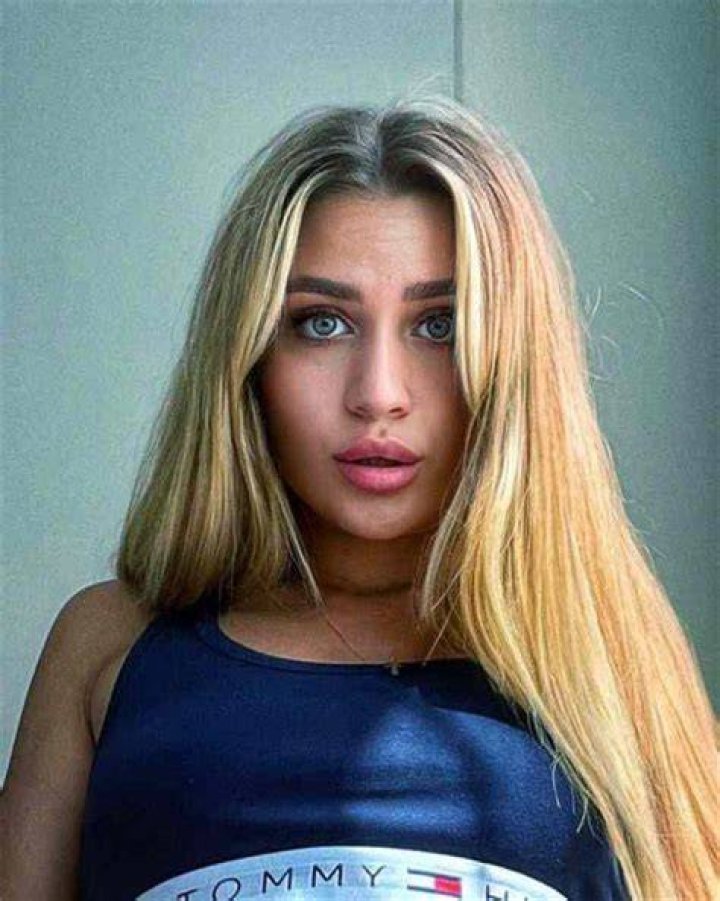 Lindsey Hill Height, Weight, Net Worth, Age, Birthday, Wikipedia, Who