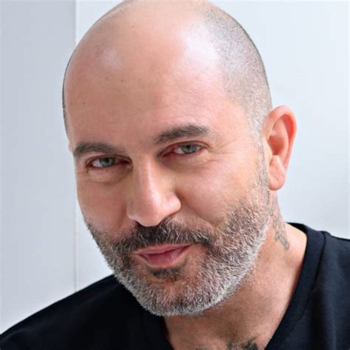 Lior Raz