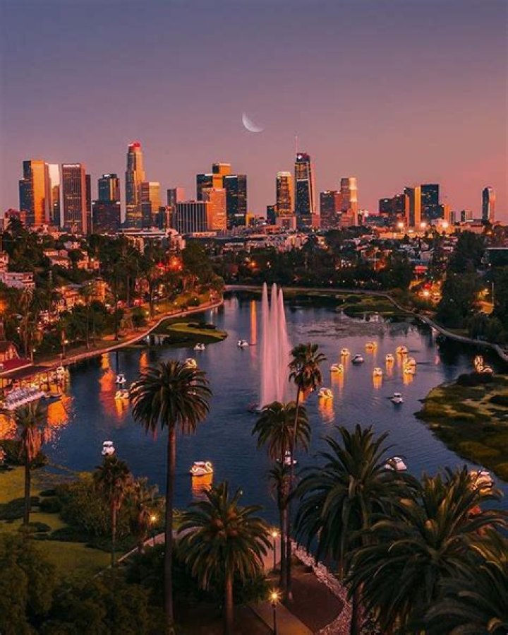 LOS ANGELES, CA 14. Dezember 2015 Schauspieler Tony Goldwyn & Frau