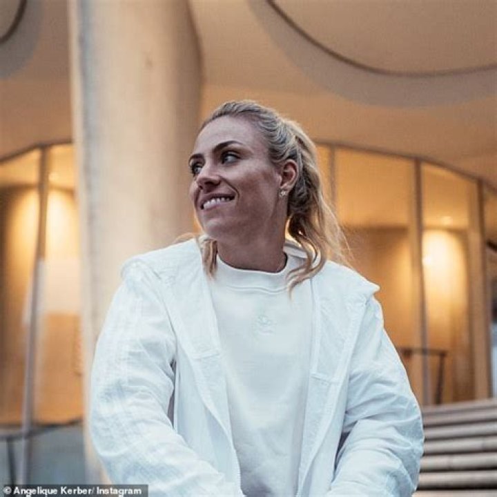 Love all! Angelique Kerber and Partner Franco Bianco Baby Liana