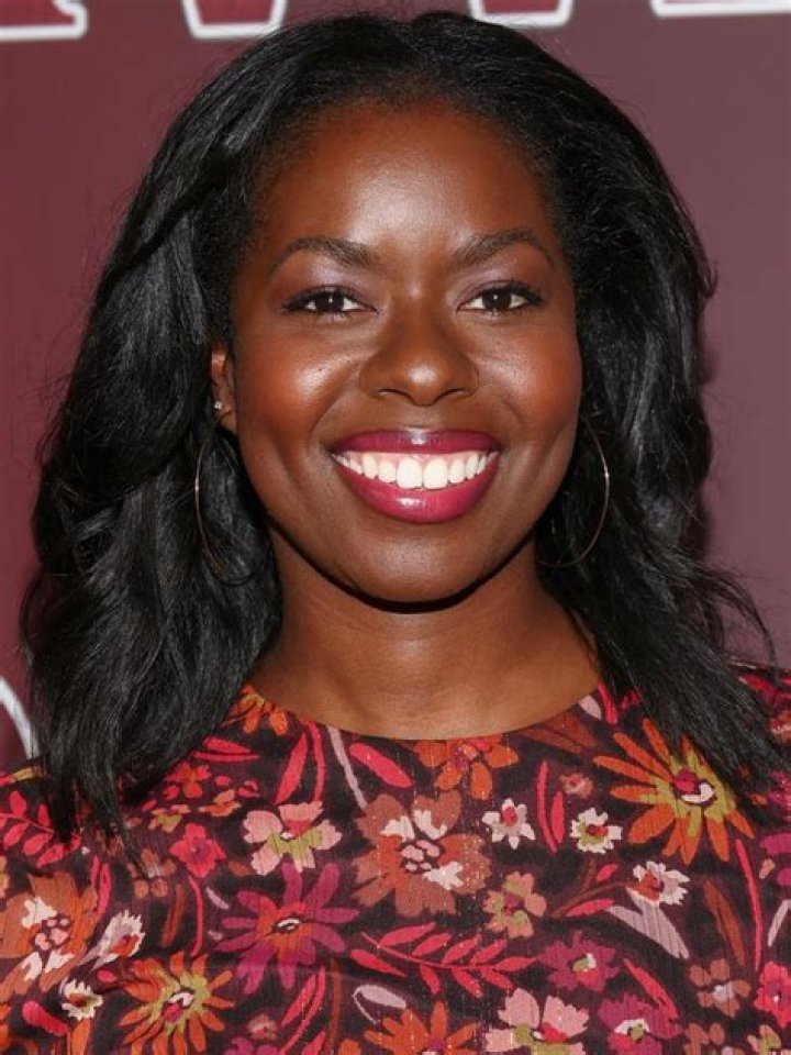 &lsquo;Plus U Grown&rsquo; Camille Winbush Uses &lsquo;Friendly Reminder&rsquo; to Gather Fans