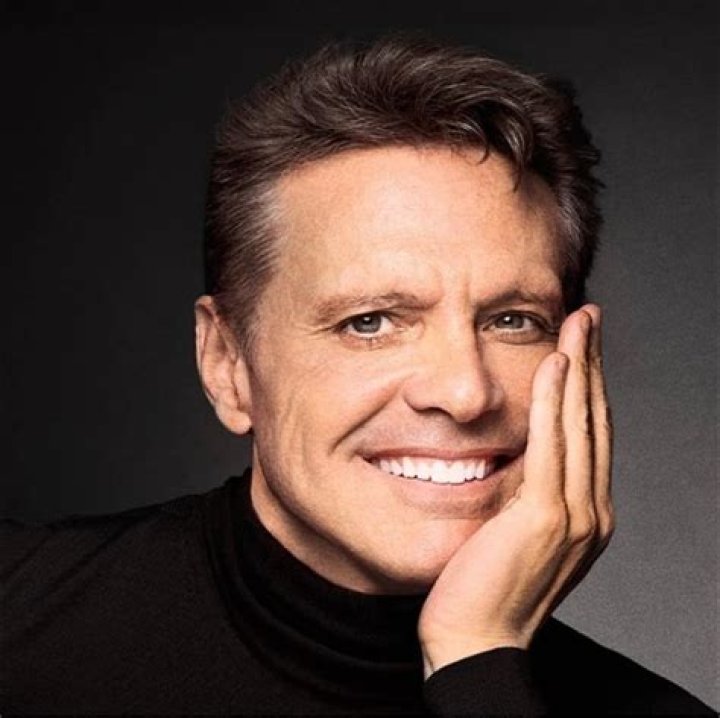 Luis Miguel Así fue su romance con Erika Buenfil según la actriz