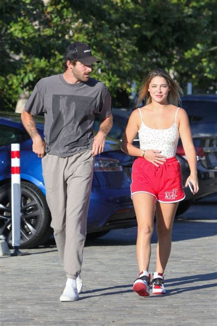 MADELYN CLINE and Jackson Guthy Out in Malibu 06/26/2022 HawtCelebs
